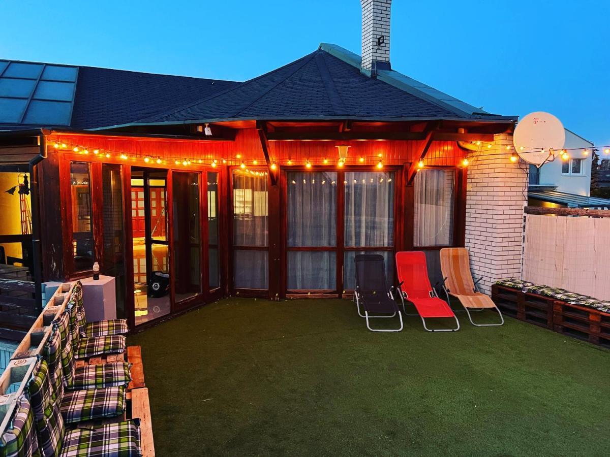 Relax House *