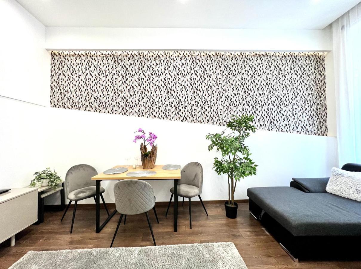 Wonderful Design In The Centre Appartement