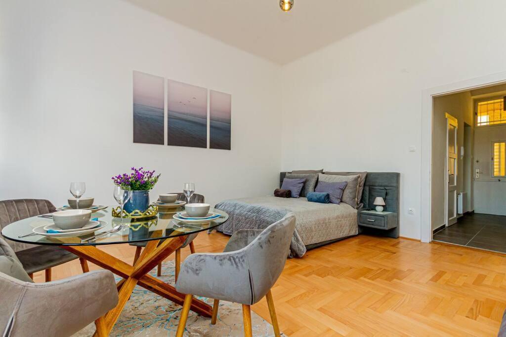 Bluebellhome-castle District * Budapest