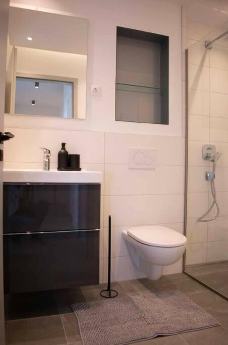 Apartman Luxury Cozy 2 Bdr Downtown Apt.1 *