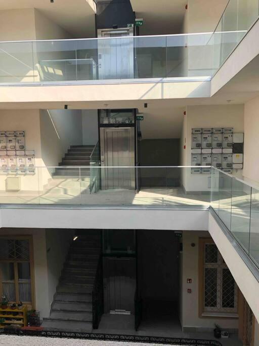 Luxury Cozy 2 Bdr Downtown Apt.4 Appartement *