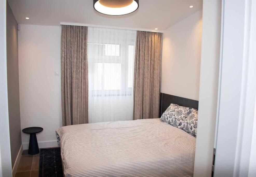 Apartamento Luxury Cozy 2 Bdr Downtown Apt.7 *