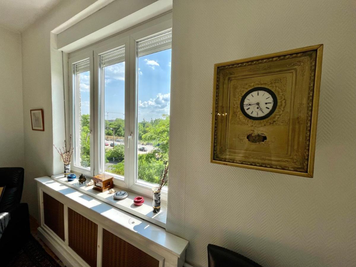 With Terrace Overlooking The Park * Budapeszt