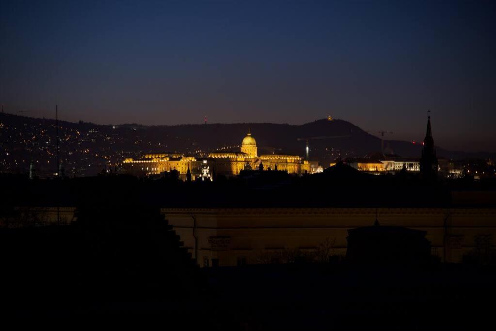 Stylish With Shared Rooftop Terrace/jacuzzi Appartamento *