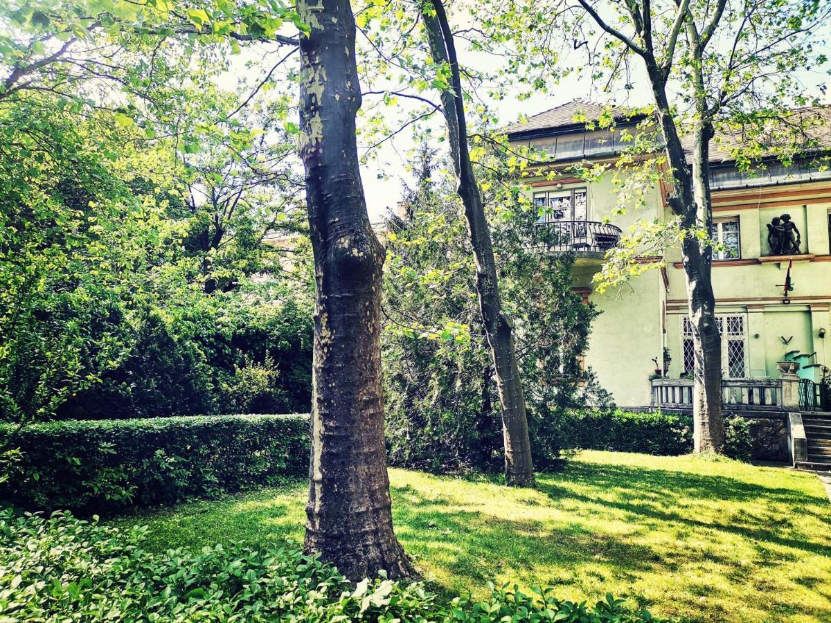 Flat In Historic With Your Own Private Garden, Near City Park