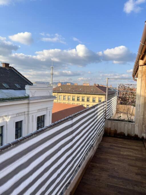 Spacious With Shared Jacuzzi/private Terrace * Budapeszt