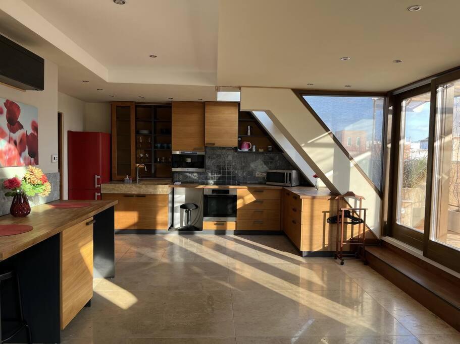 Appartamento Spacious With Shared Jacuzzi/private Terrace Budapest
