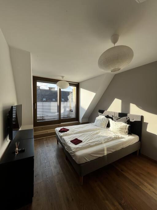 Appartamento Spacious With Shared Jacuzzi/private Terrace Budapest
