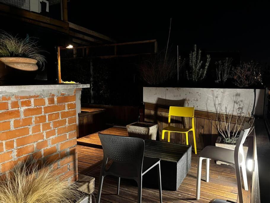 Spacious With Shared Jacuzzi/private Terrace Apartament