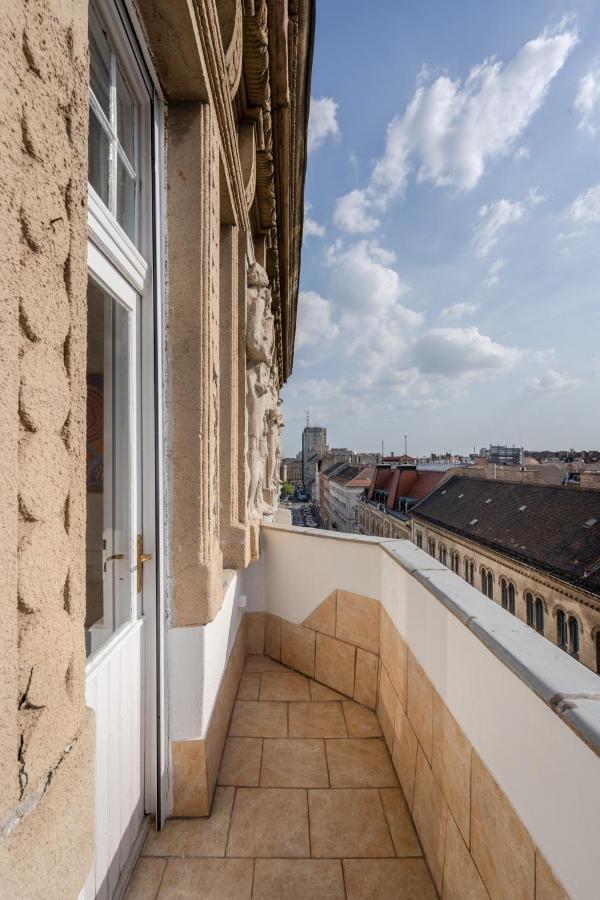 Classical With A Modern Touch! Apartamento Budapest