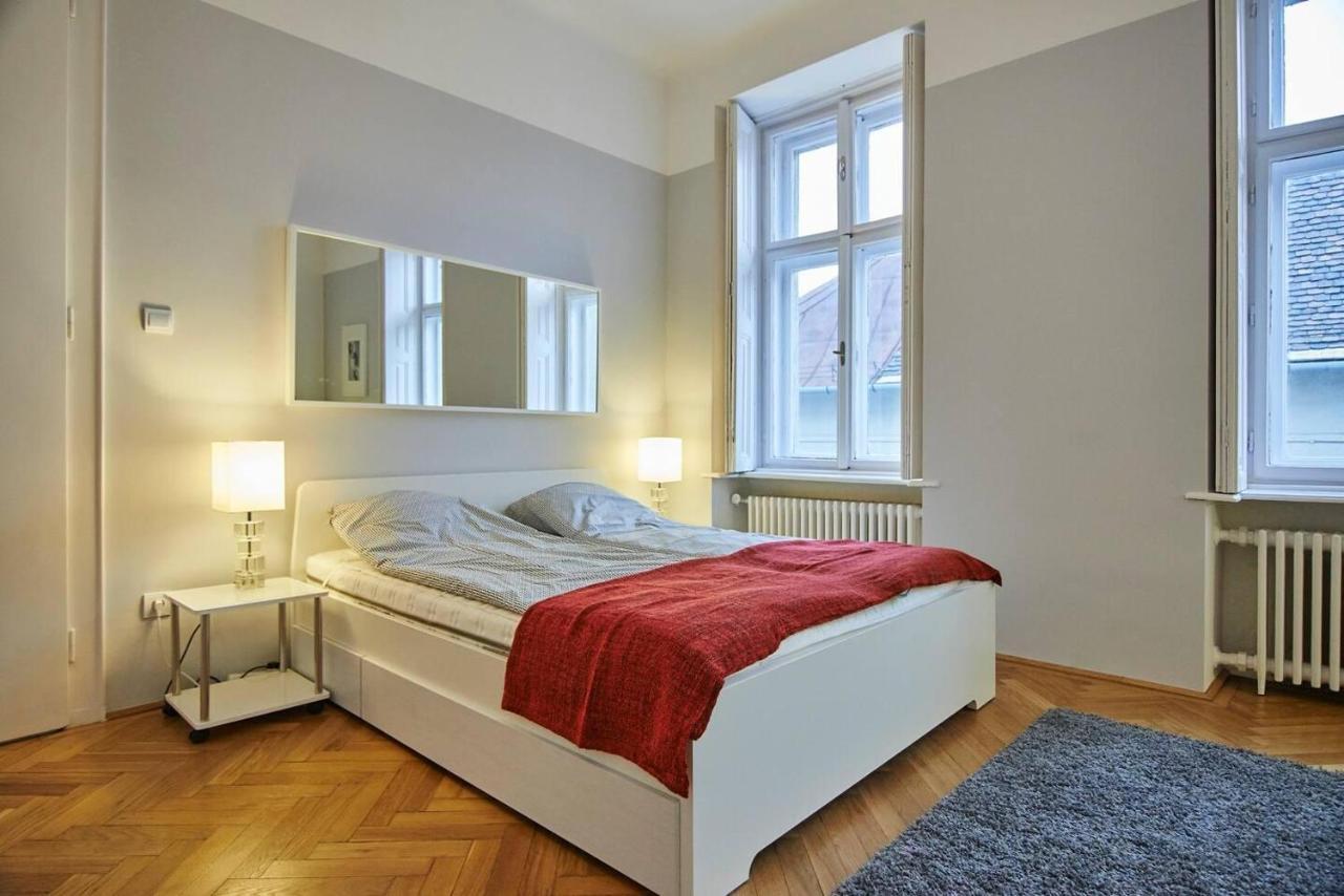 Appartamento Spacious 1 Bed Basilica - With Balcony
