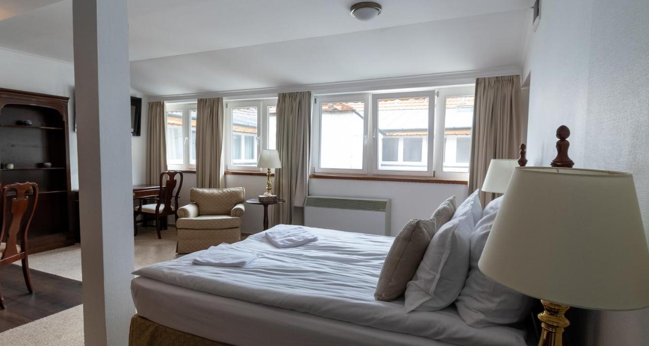 Opera16 Guestrooms