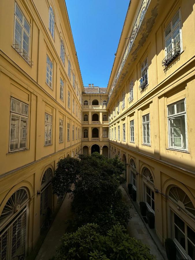 Old Town Apart Apartman Budapest
