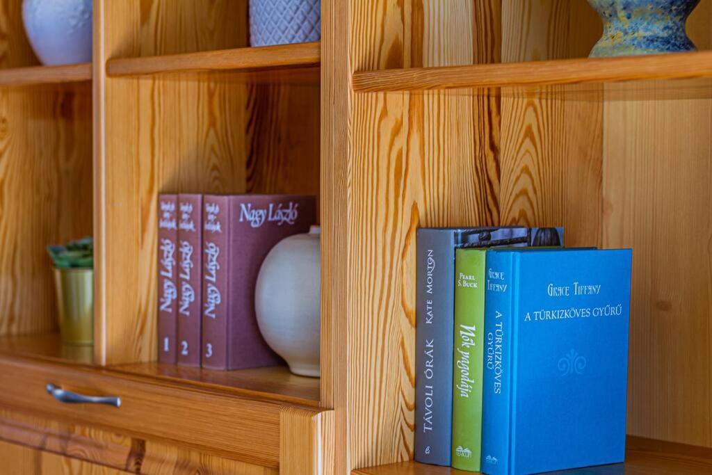 Roomy 80sqm At Center Free Parking Space, Ac & Balcony, Separate Ac In Four * Budapeszt