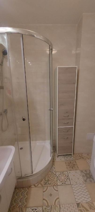 Unique Offer, Two In One! 2 Studio Egyuett