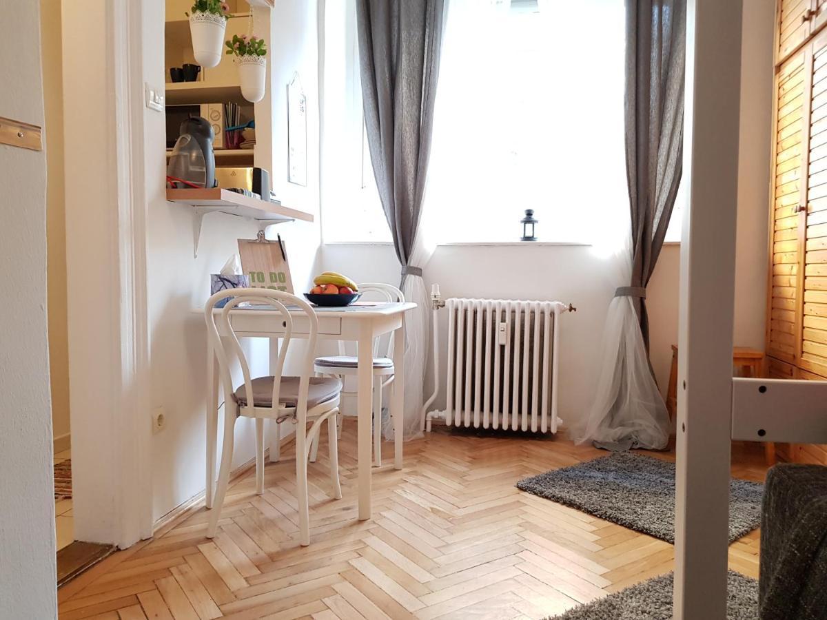 B24 Cosy Small Flat At Center Apartmán *