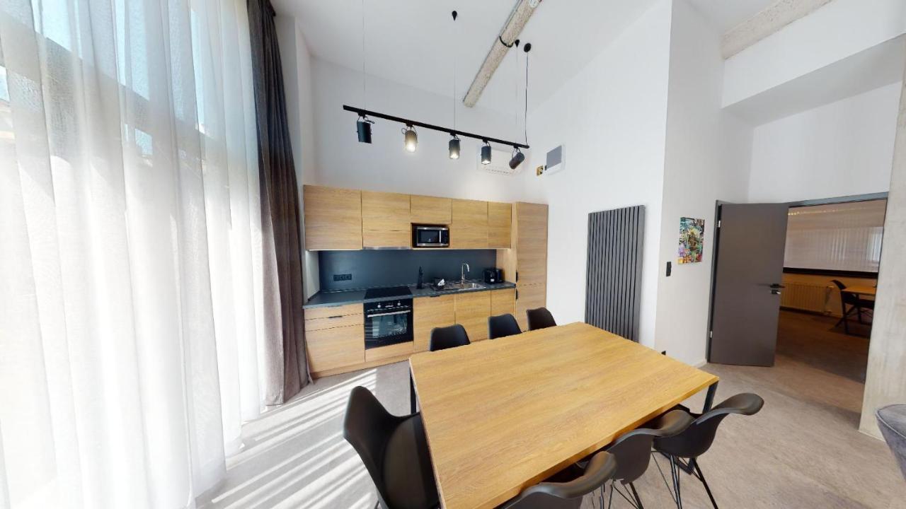 In 10 Apartment Budapest