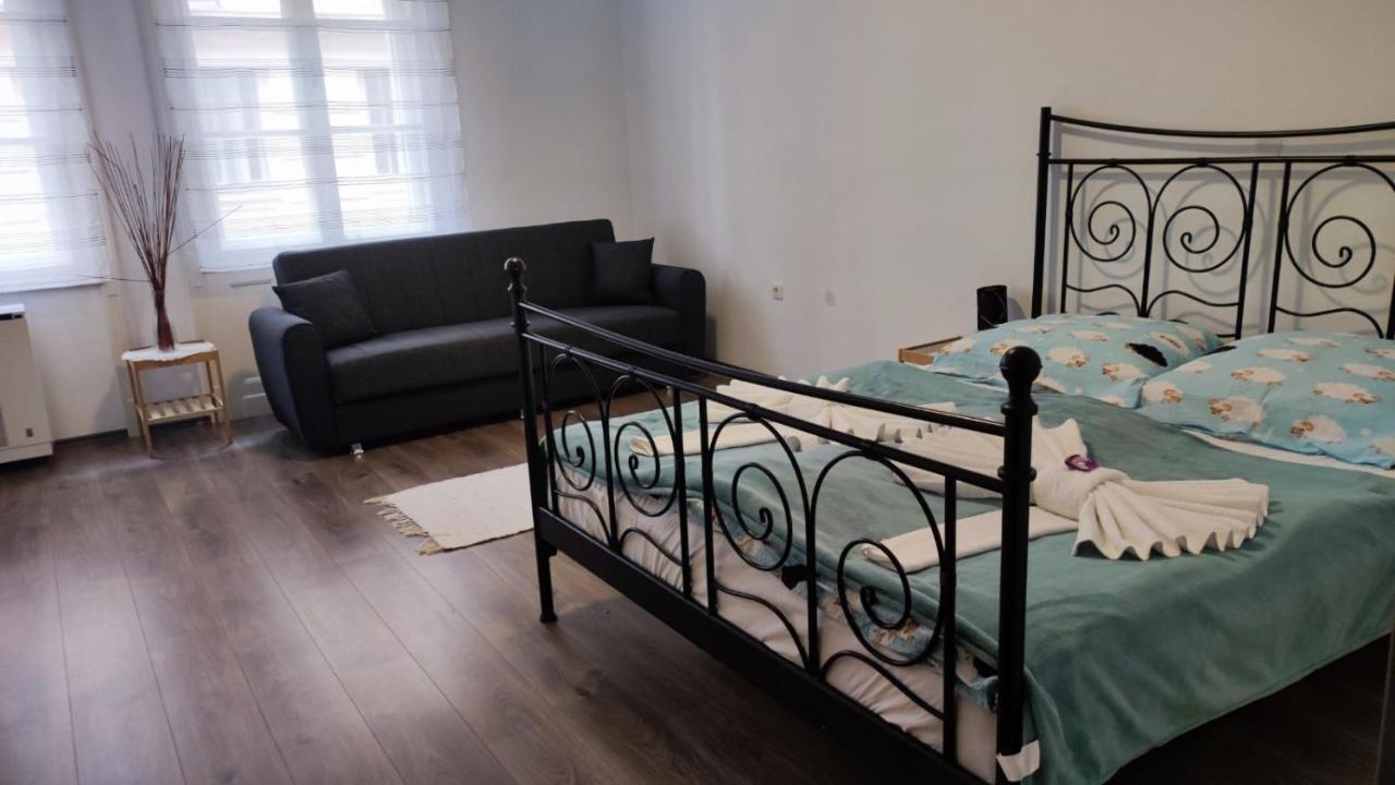 Perfect Located Flat With Gametable Budapest