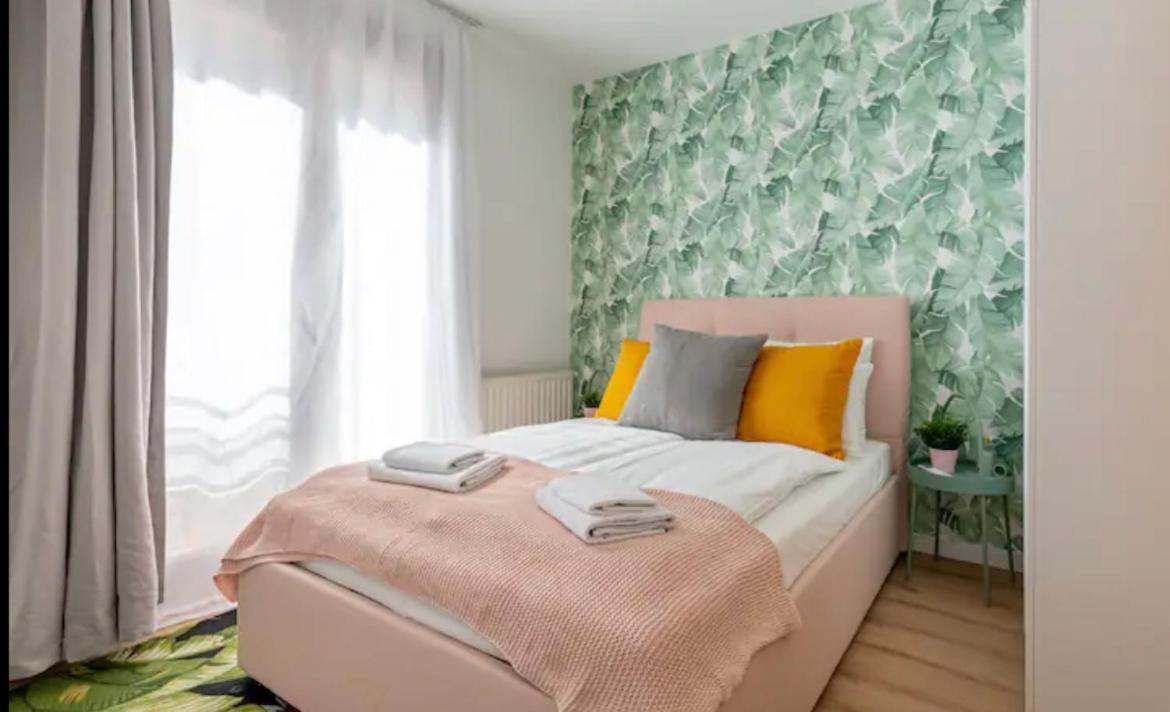 Kazinczy #freeparking * Budapest