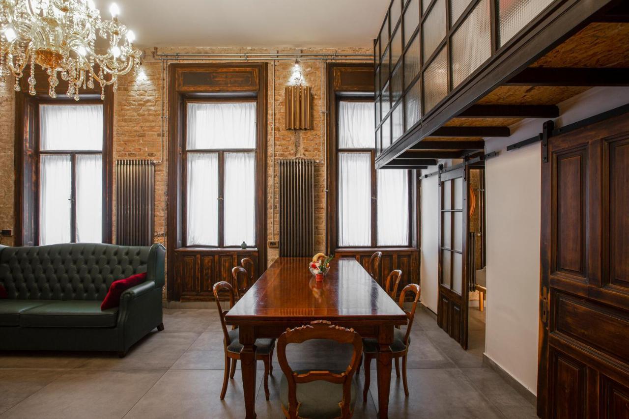 The Address Royal Loft Apartment *