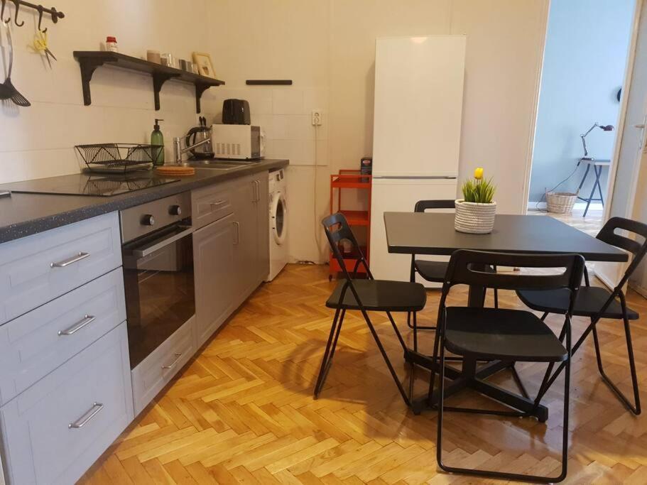 Beautifully Design Near Corvin Plaza Appartement Boedapest