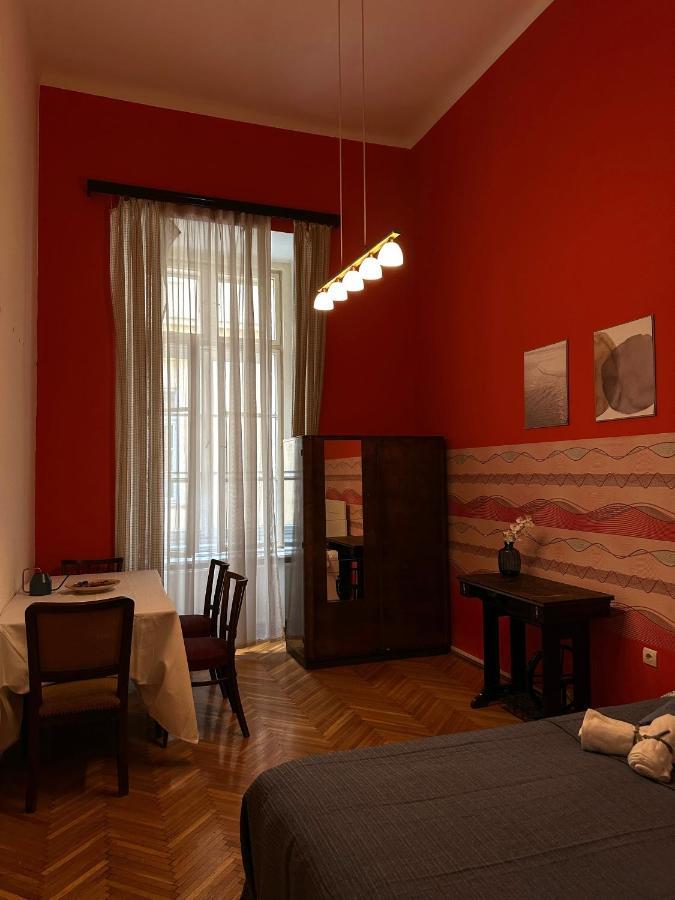 Old Town Apart * Budapest