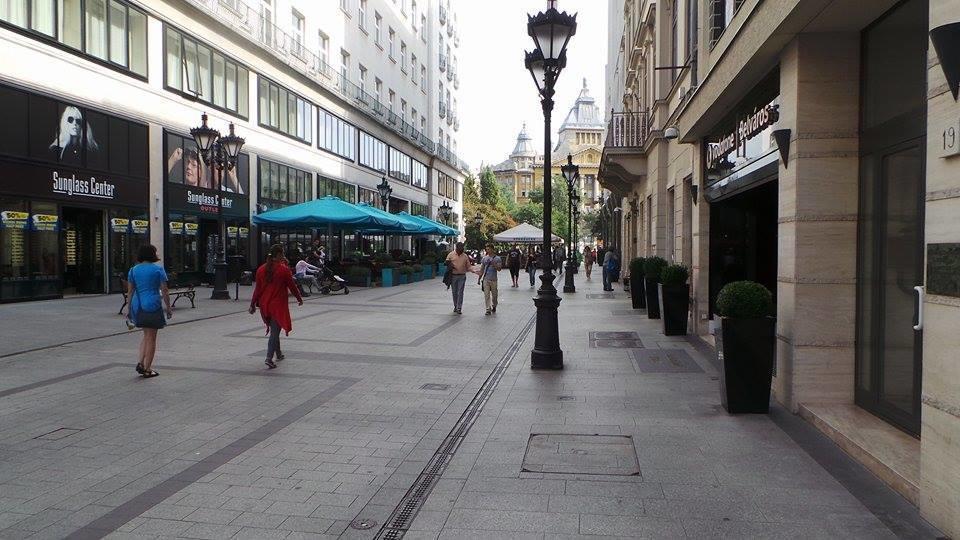Fashion Street Luxury Apartment *