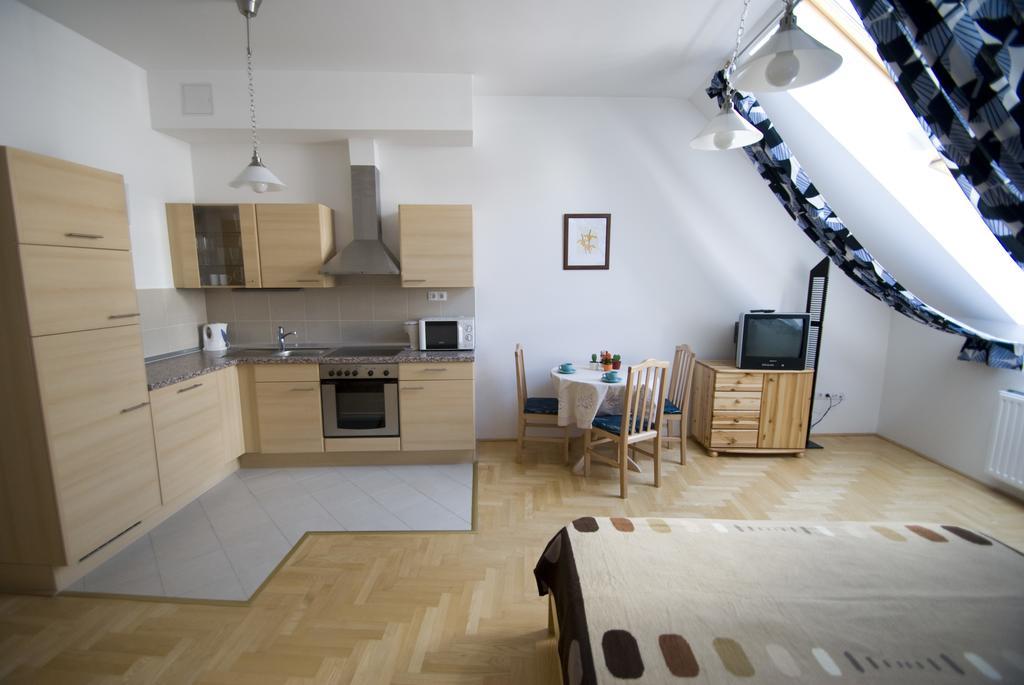 Appartement Gozsdu Spacious Boedapest