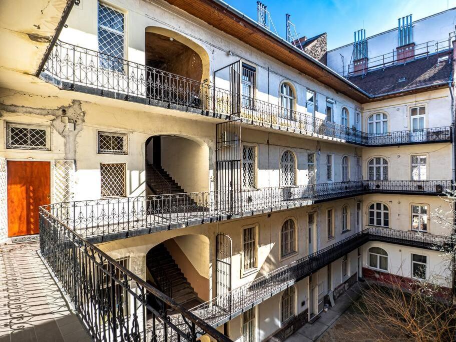 Broadway 2bedroom * Budapest