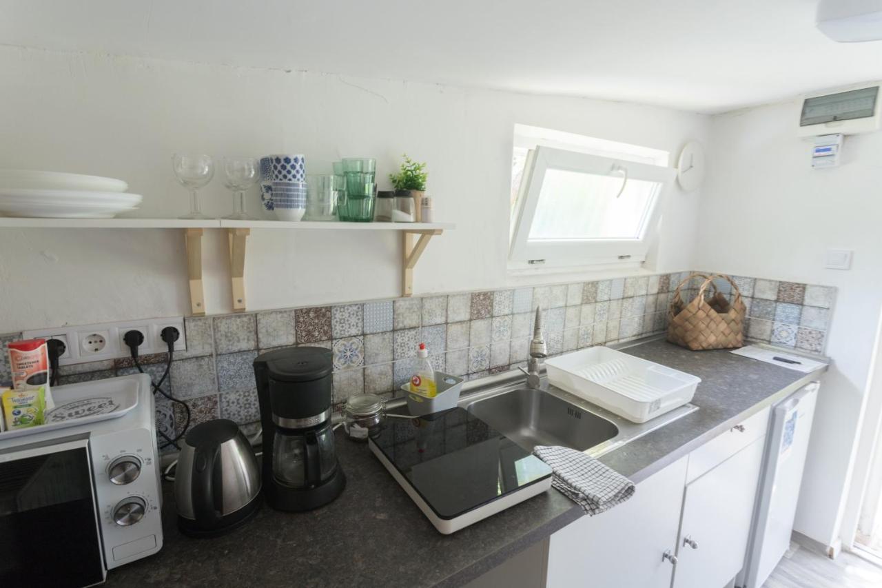 Hi-bp Garden Batsanyi Tiny House Near The Train With Free Parking