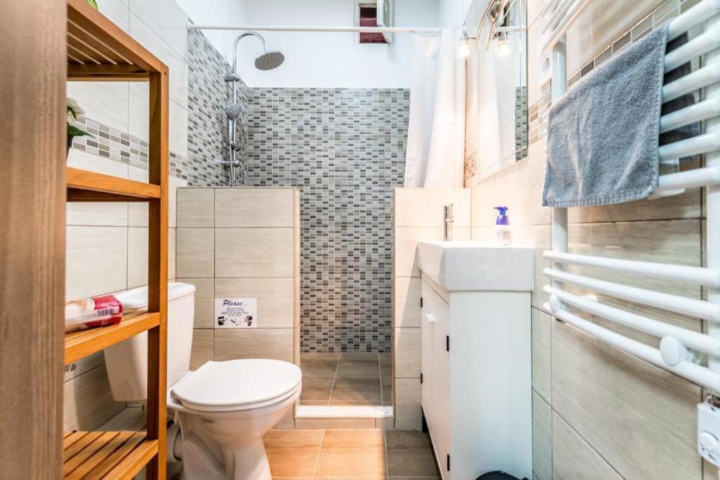 Apartment Paralello Universo-supercentral By Nw