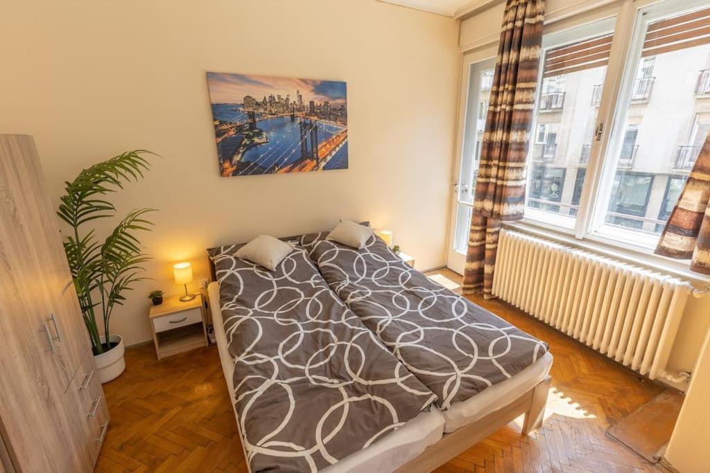 Location, Family Friendly Panorama View By Nw Appartamento Budapest