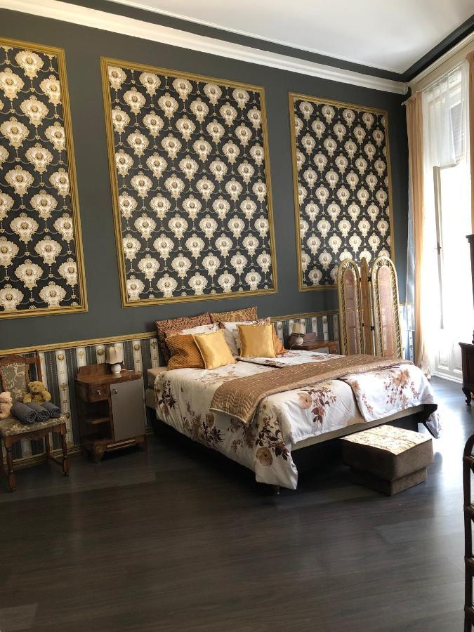 Secession Luxury