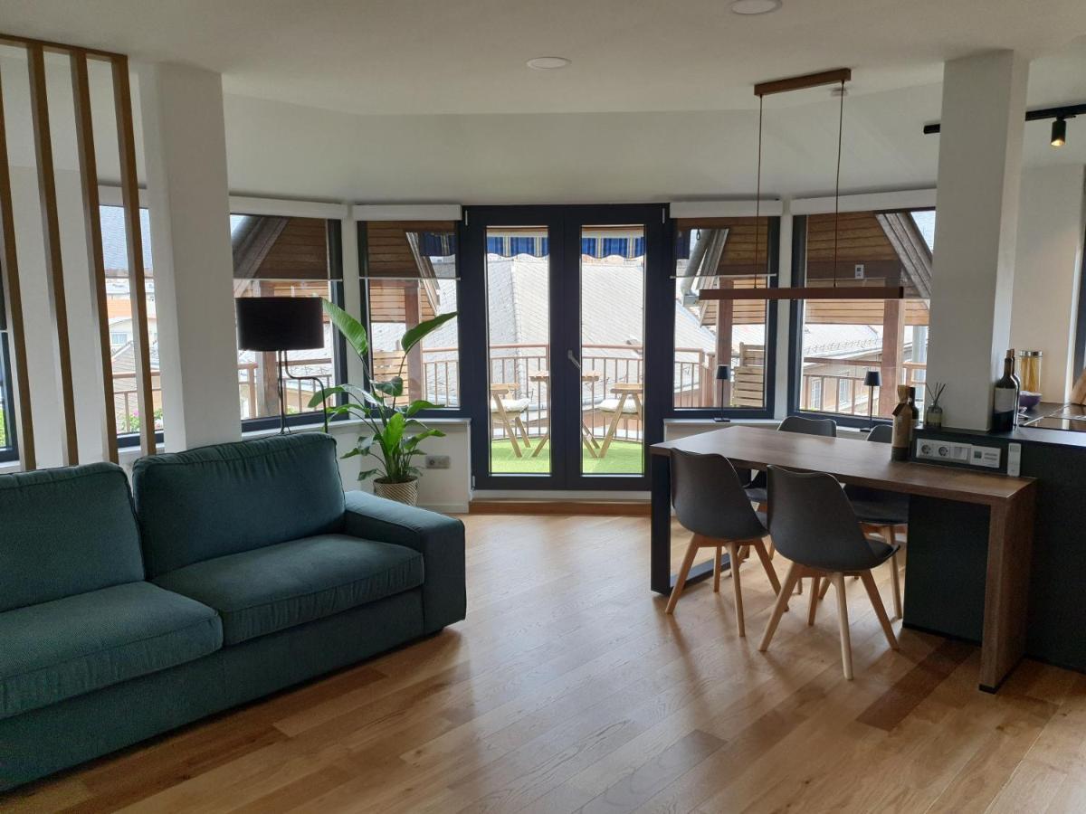 Modern Floor Loft With Balcony Appartamento