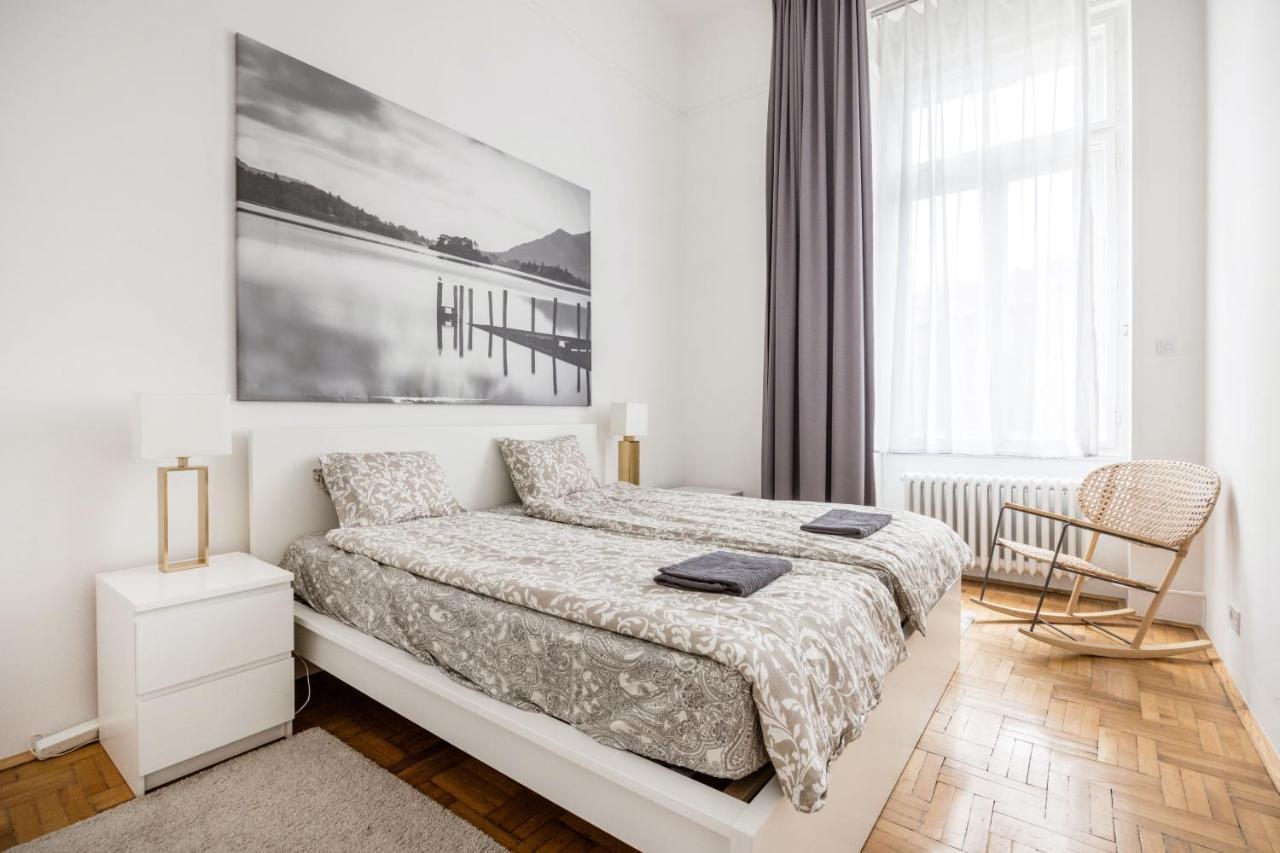 Apartman Elegant In Super Location *