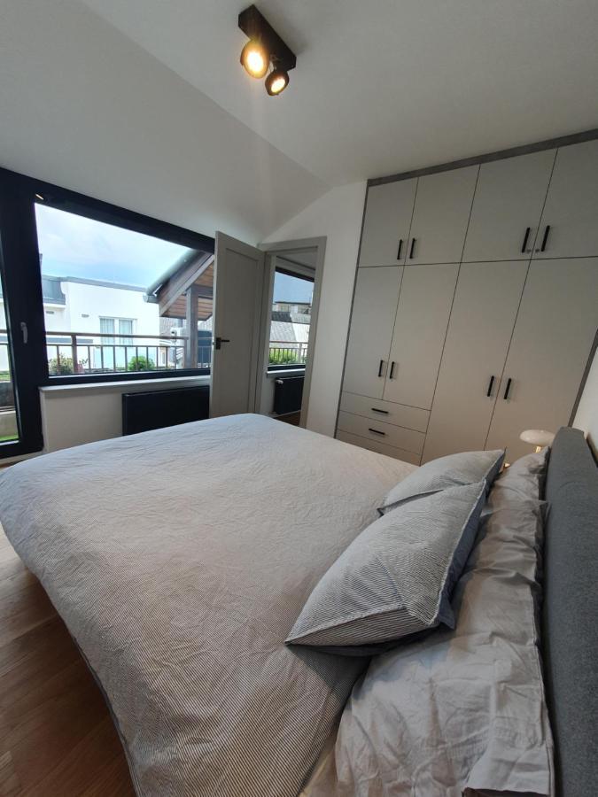 Modern Floor Loft With Balcony Appartamento Budapest