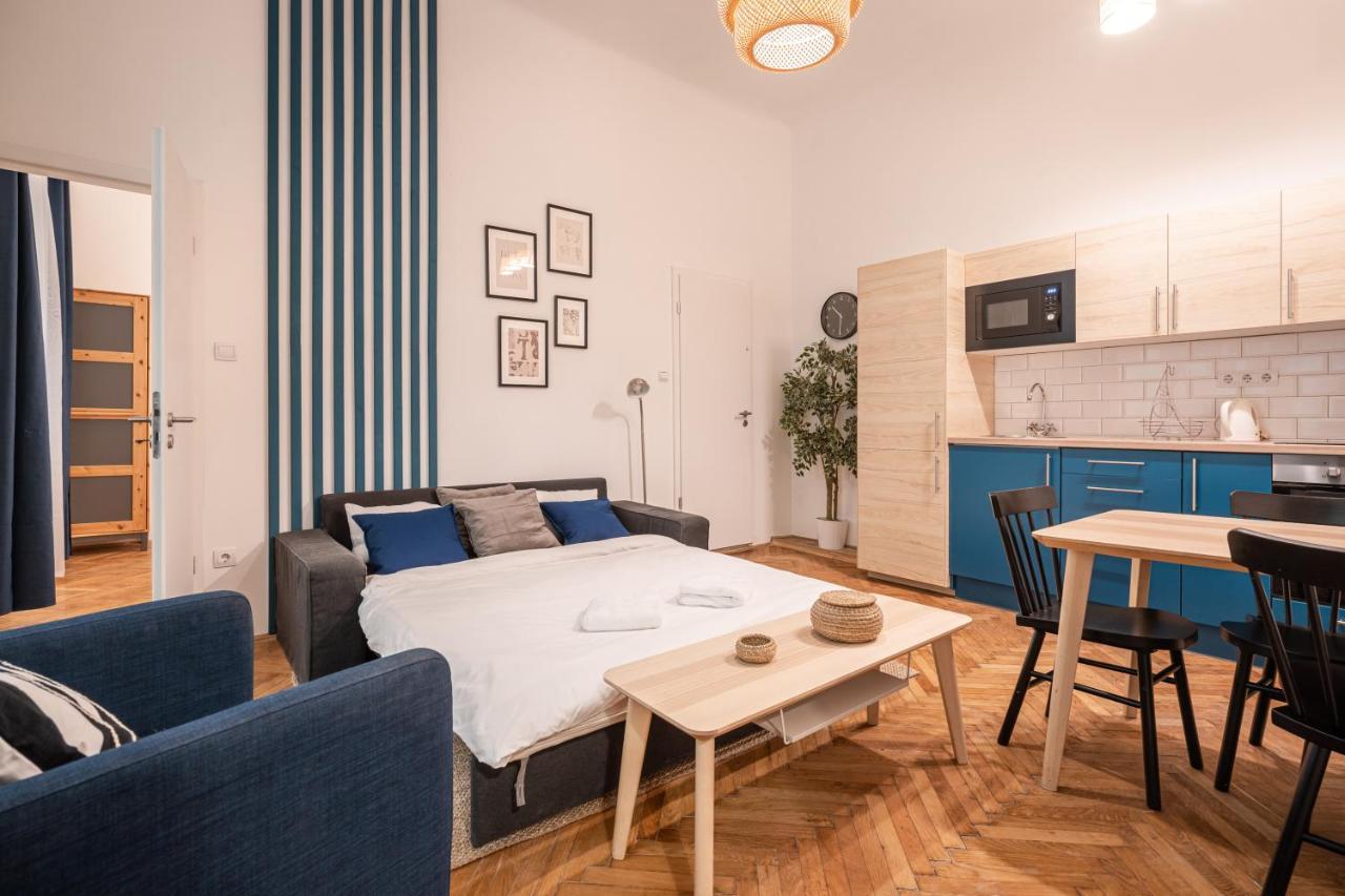 A20- Bp Modern Boutique