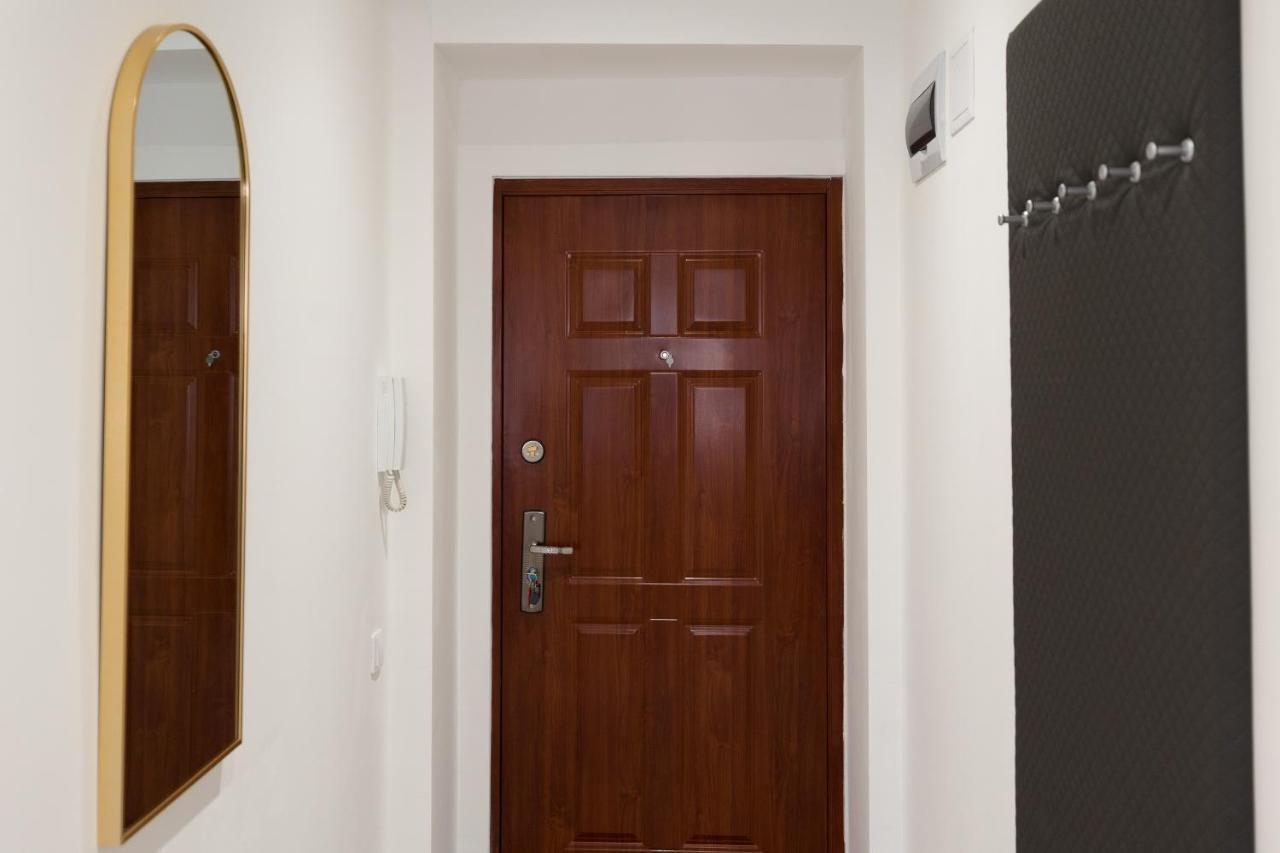 Apartment Gems Of - Emerald *