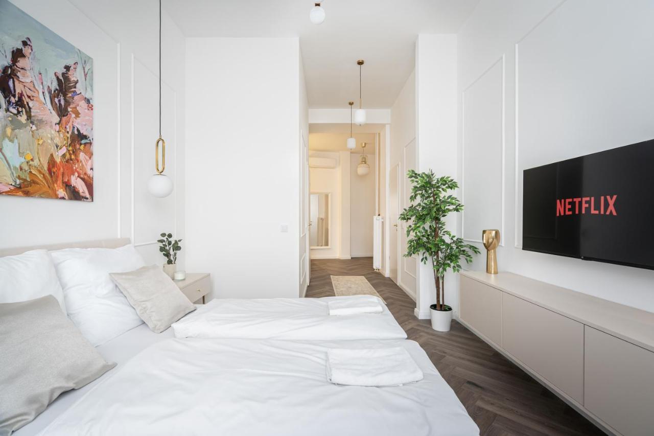 E13 - Grand Boulevard Heritage - Location By Bqa Apartamento
