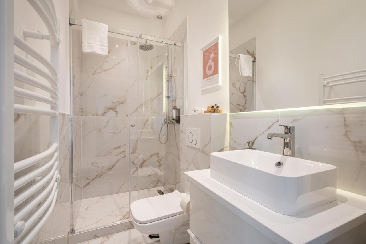 E13 - Grand Boulevard Heritage - Location By Bqa Apartamento *