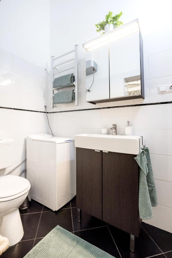 Lejlighed Charming Downtown Hideaway Steps From New York Cafe! Budapest
