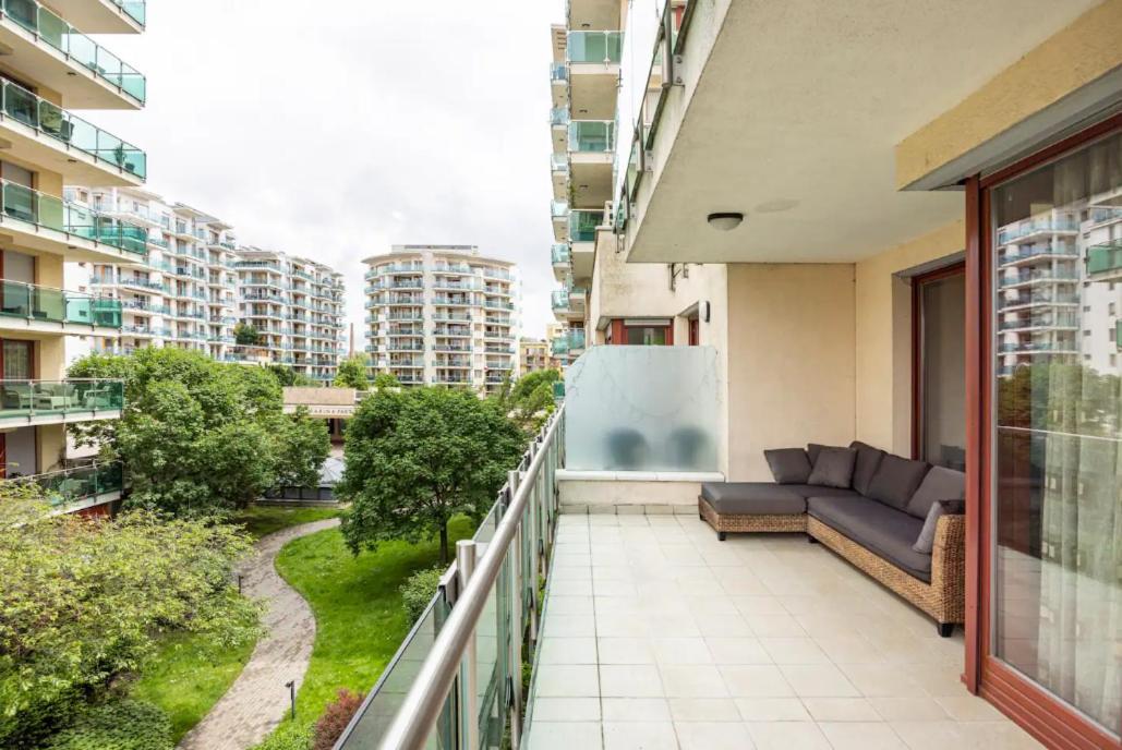 Danube Dream Superb View & Garage Apartmán *