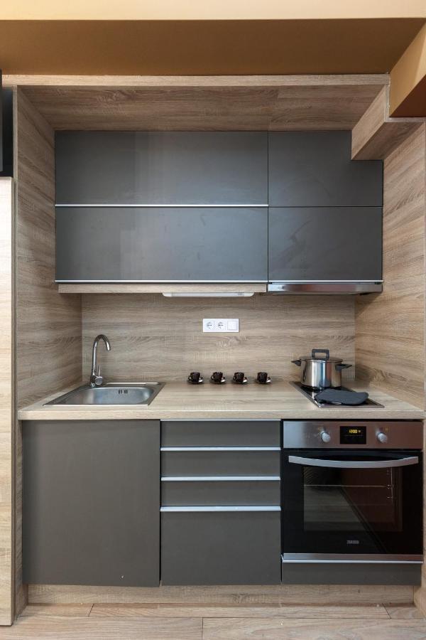 Kazinczy 10 With 3 Bedrooms * Budapest