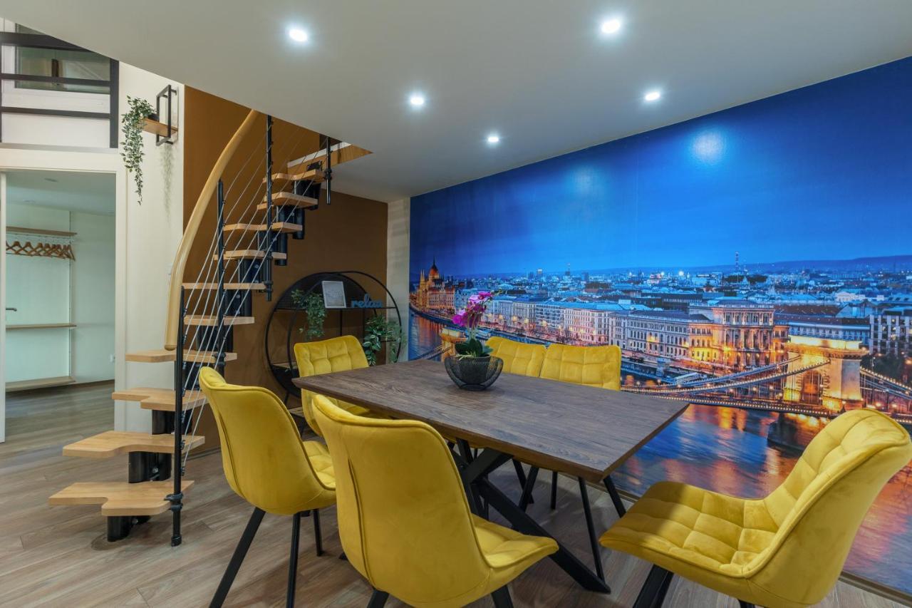 Apartment Kazinczy 10 With 3 Bedrooms *