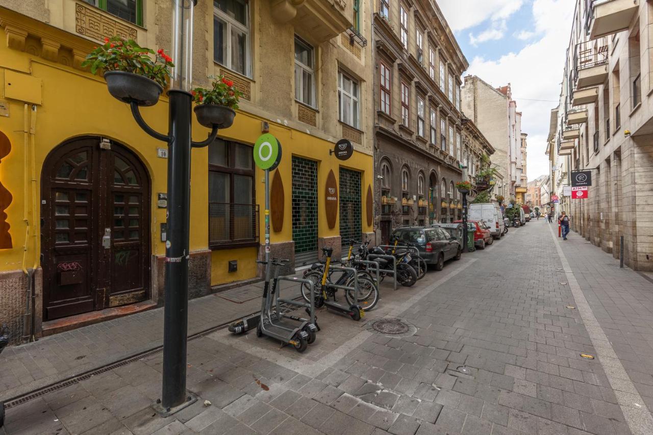 Lägenhet Kazinczy 10 With 3 Bedrooms Budapest