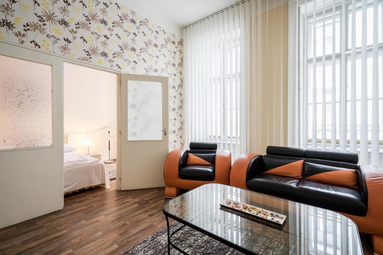 Pyvo Street With Balcony By Nw Apartamento