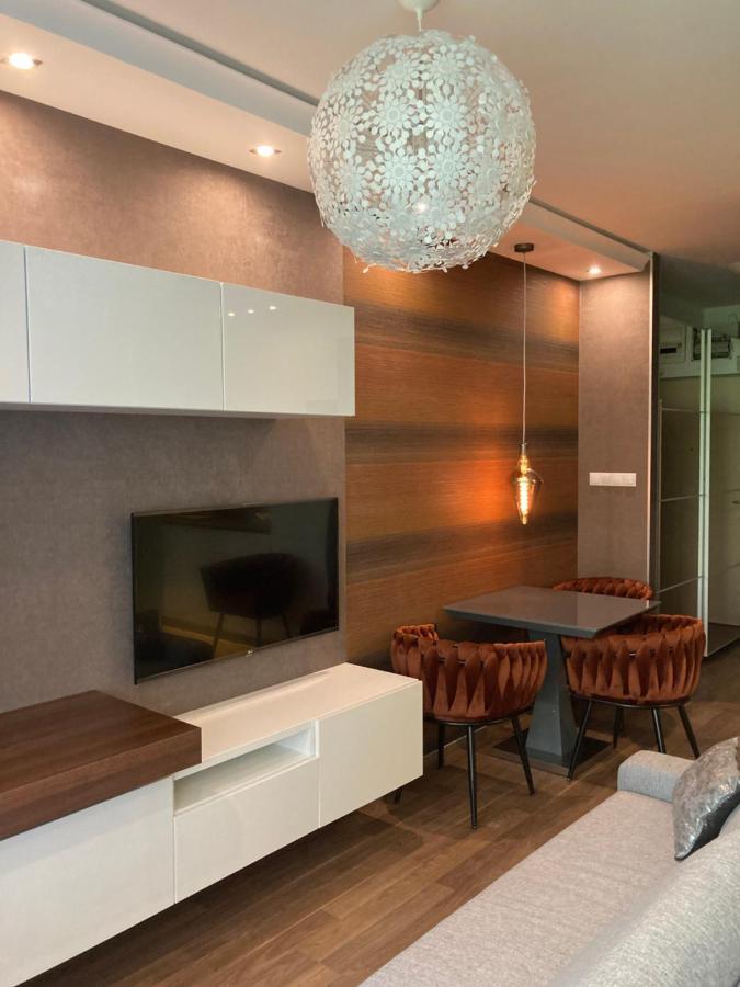 Corvin Luxury White Appartement *