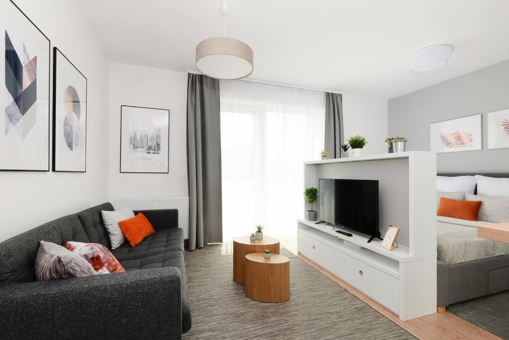 Tidewater Pearl * Budapest