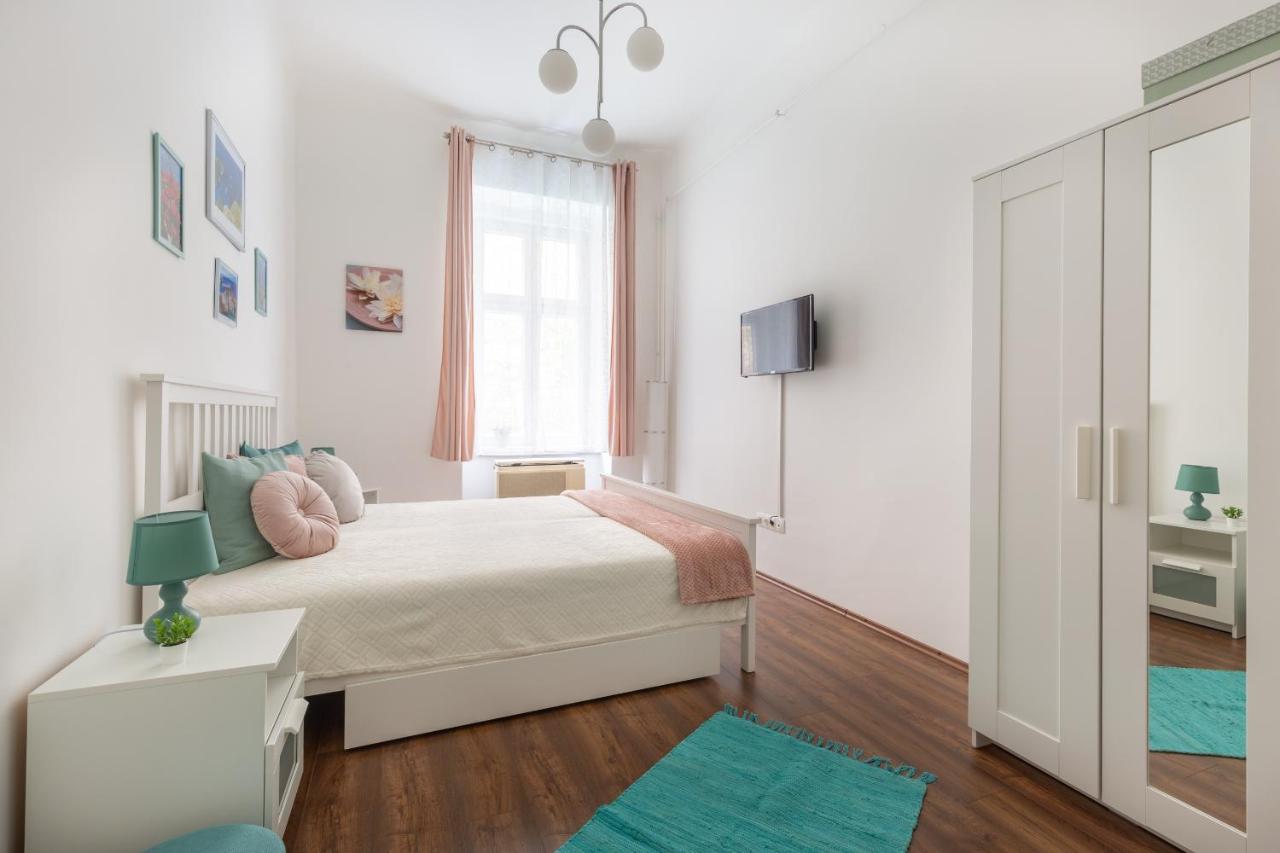 Sz63 Szondi Apartman *