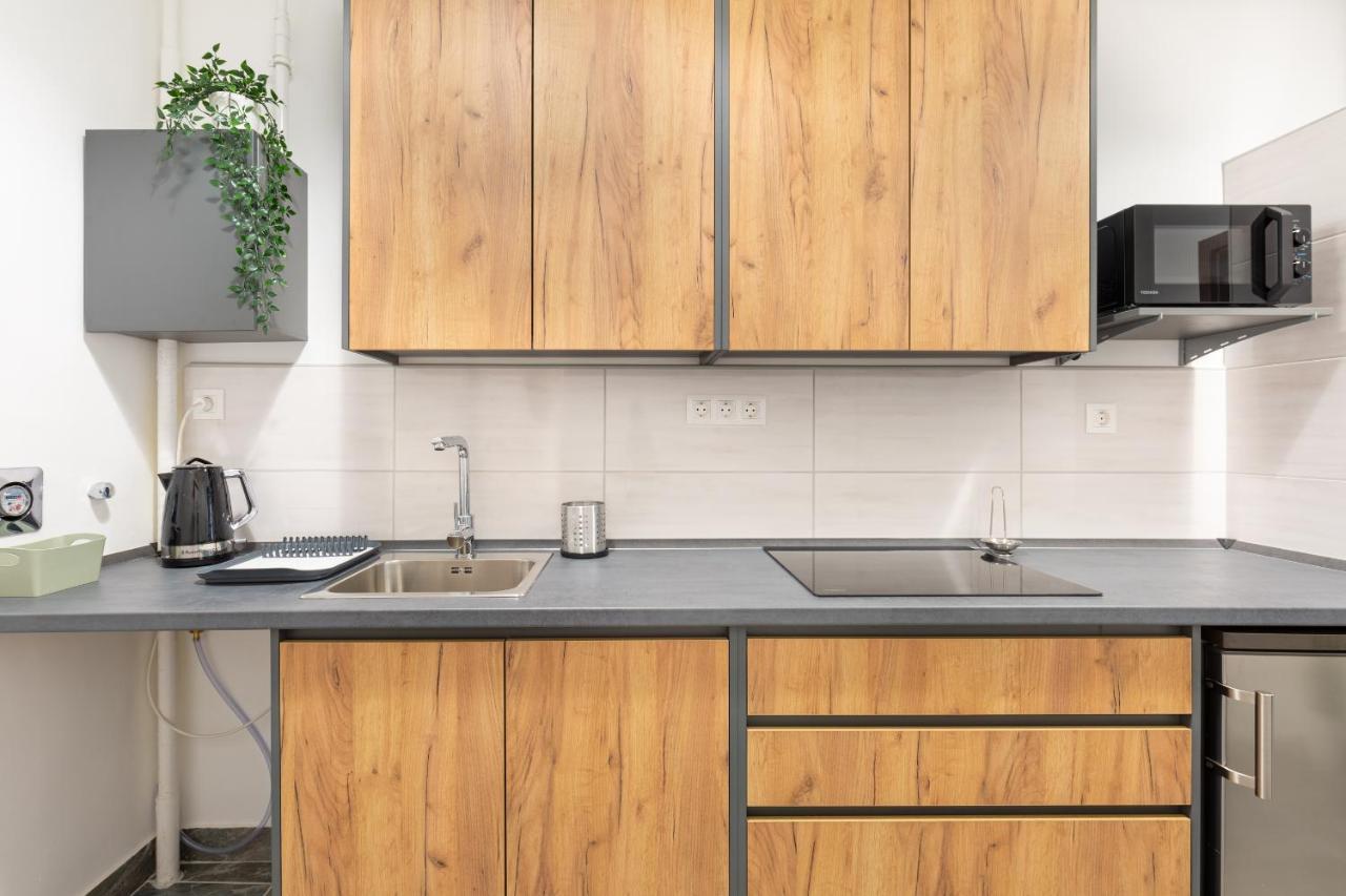 Sz63 Szondi Apartman